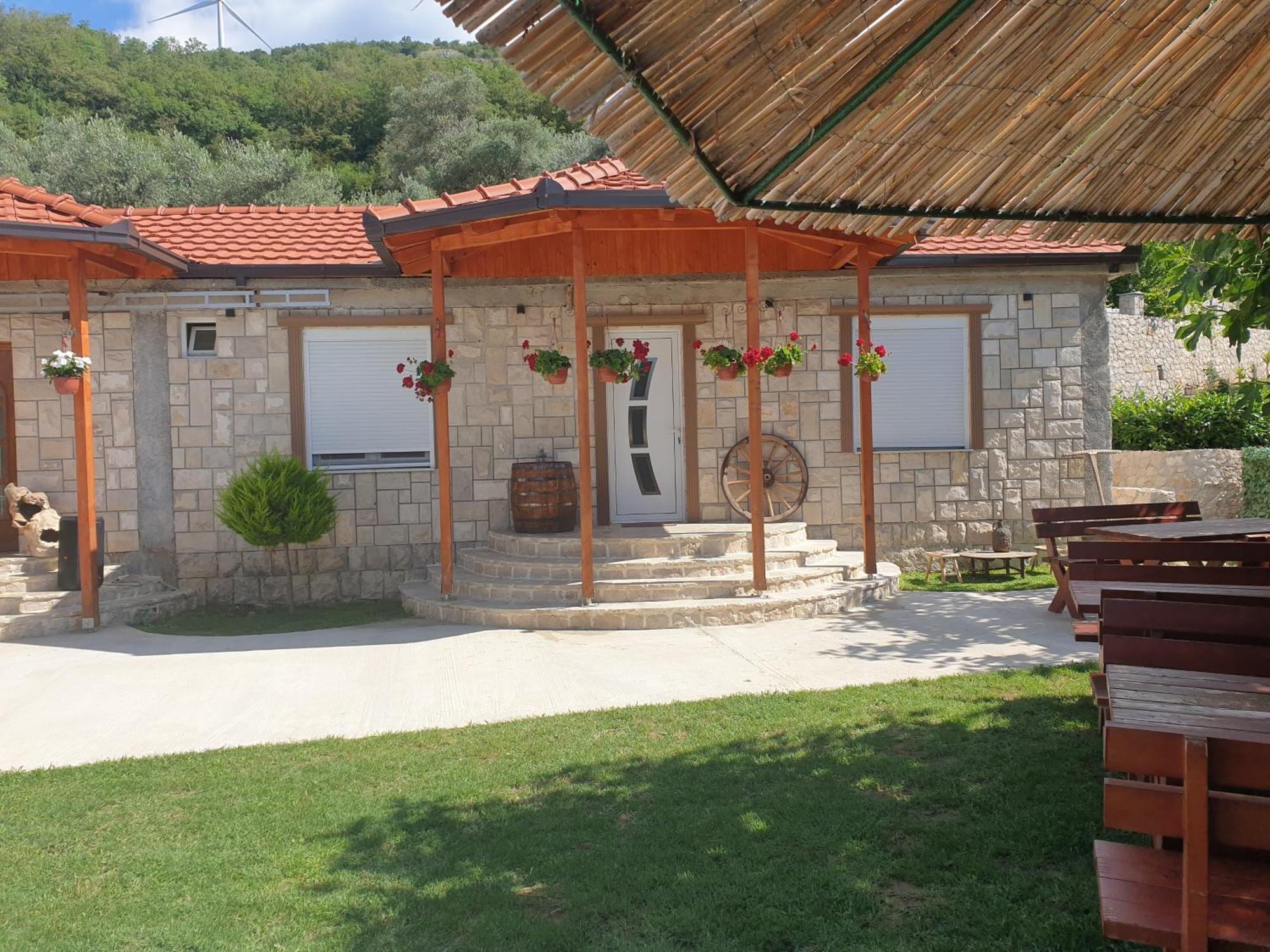 Rustic Villas Barlovic Ulcinj Exterior photo